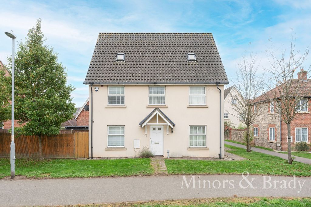 Property photo 2 of 12