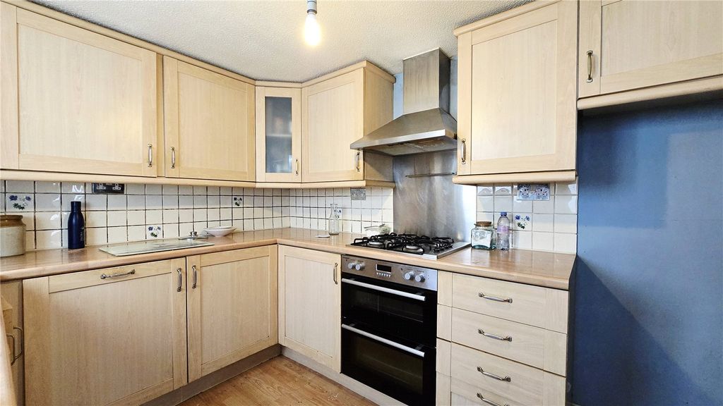 Property photo 2 of 10 Picture No. 02
