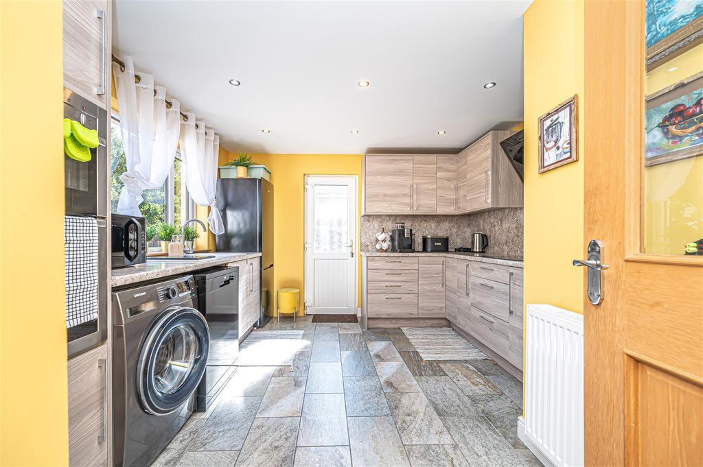 Additional image 8 of 4 bed semi-detached house for saleScoonie Place, Durie Street, Leven KY8