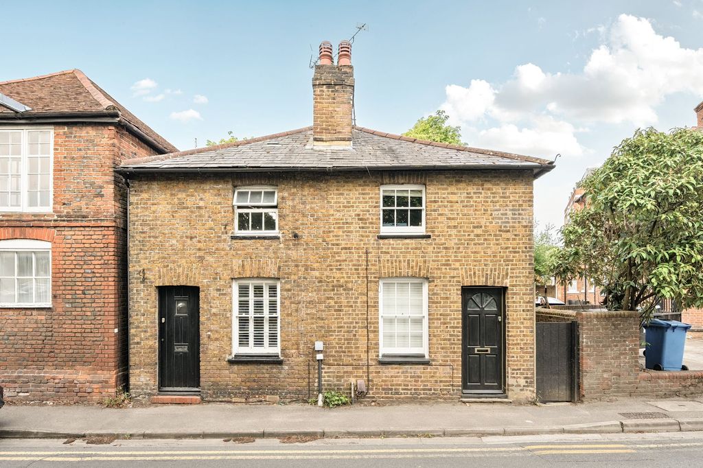 Property photo 1 of 17