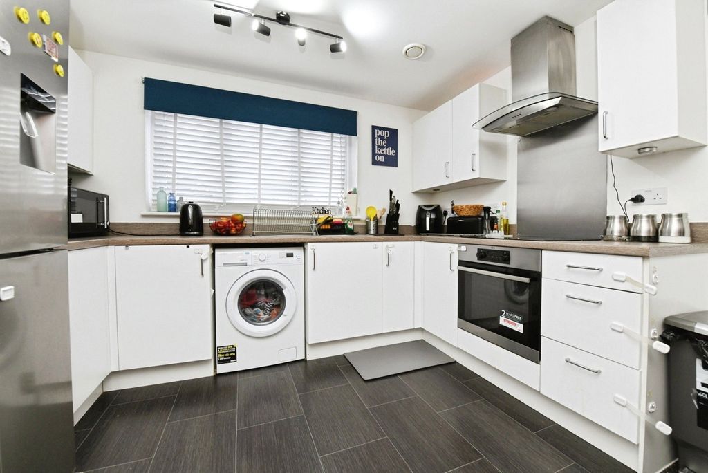 Property photo 3 of 11 Picture No. 10