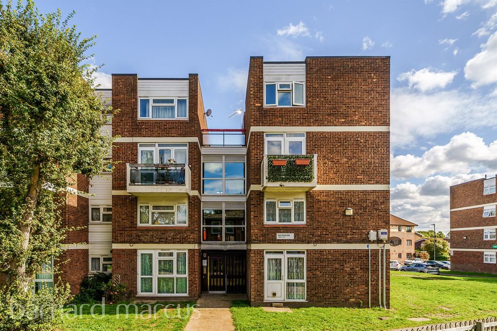 Property photo 1 of 8