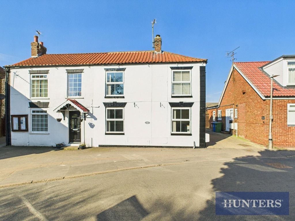Property photo 1 of 18 Cam05333G0-Pr0009-Still016.Jpg