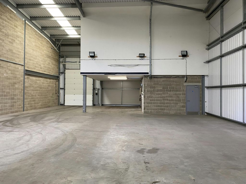 Property photo 2 of 3 West Thurrock  Unit 1 Ttp Warehouse.Jpg