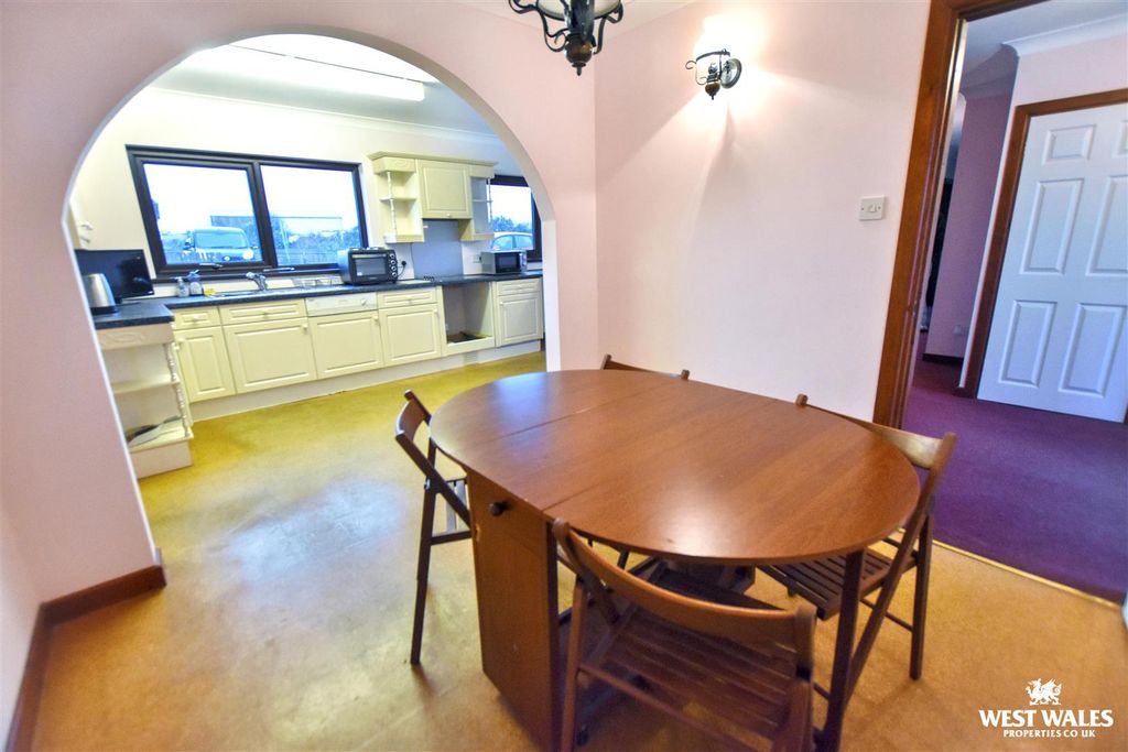Property photo 3 of 31 13 (82).Jpg
