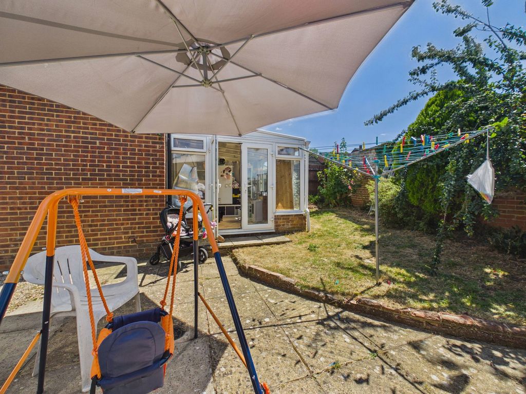 Property photo 3 of 12