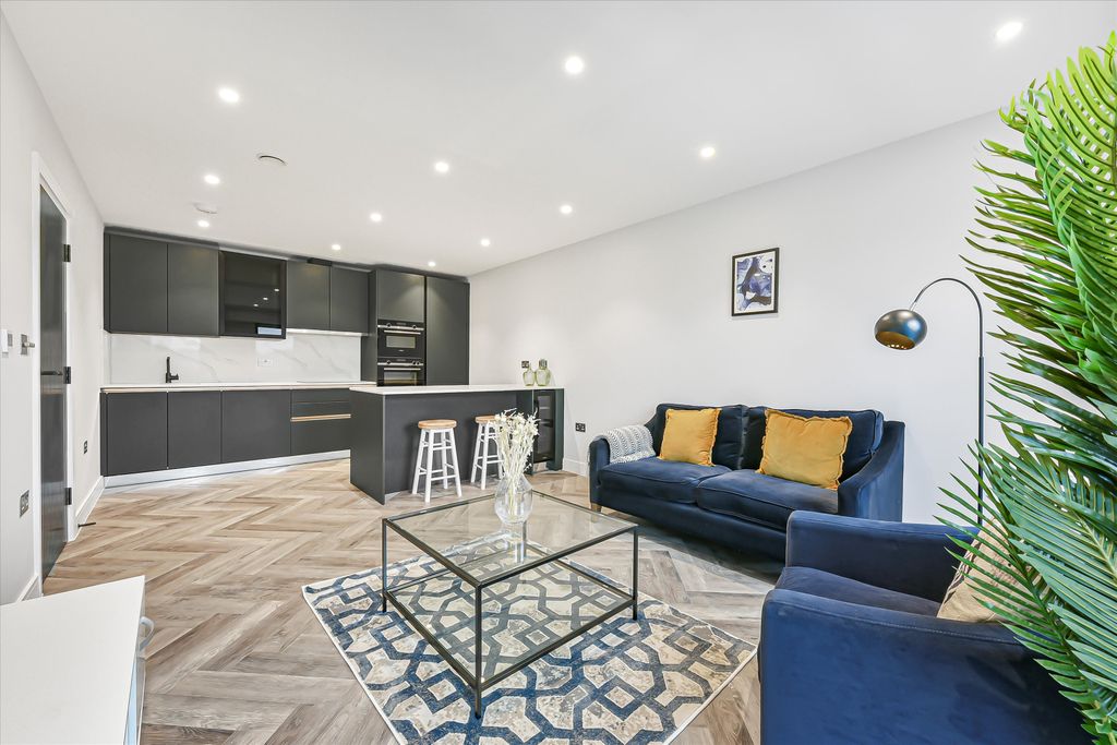 Property photo 3 of 10 Image