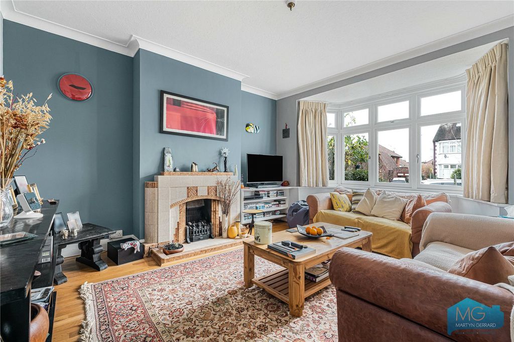 Property photo 2 of 21 Picture No. 23