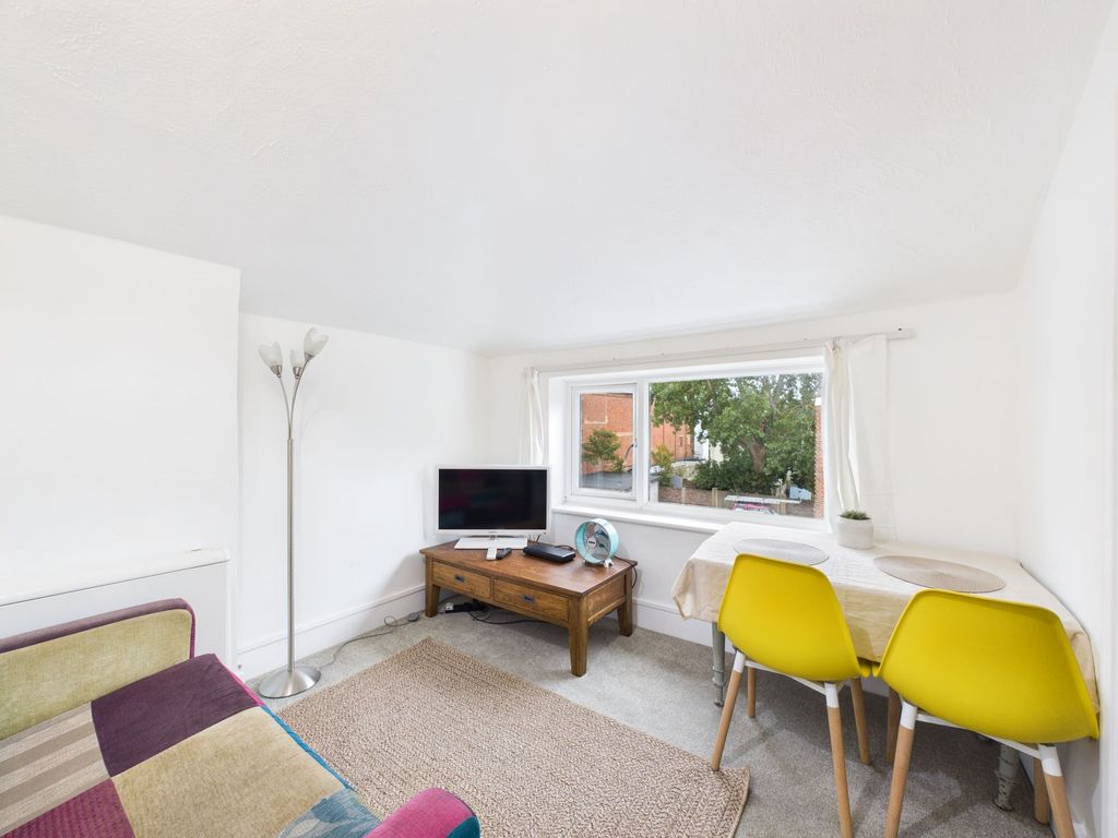 Property photo 1 of 4