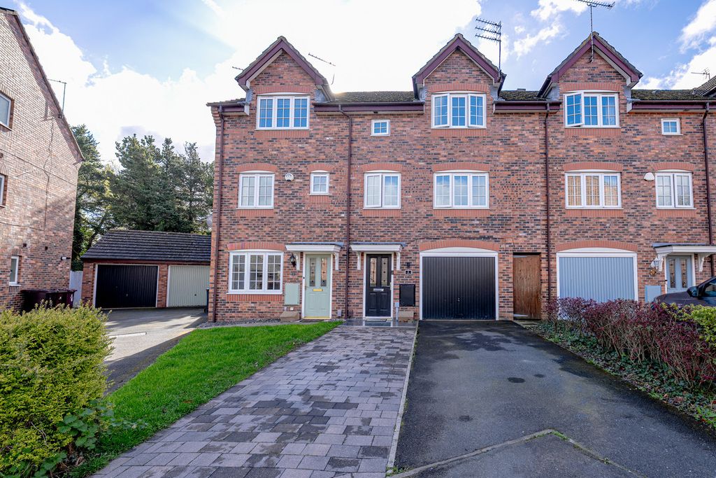 Property photo 1 of 24