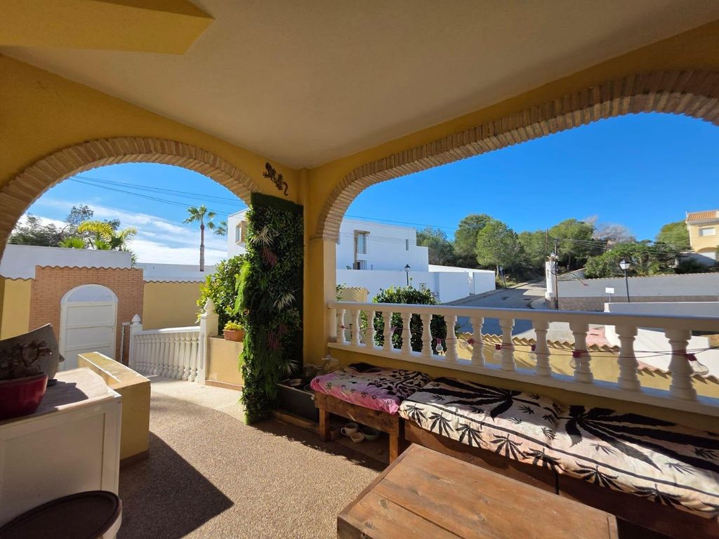 Property photo 1 of 50