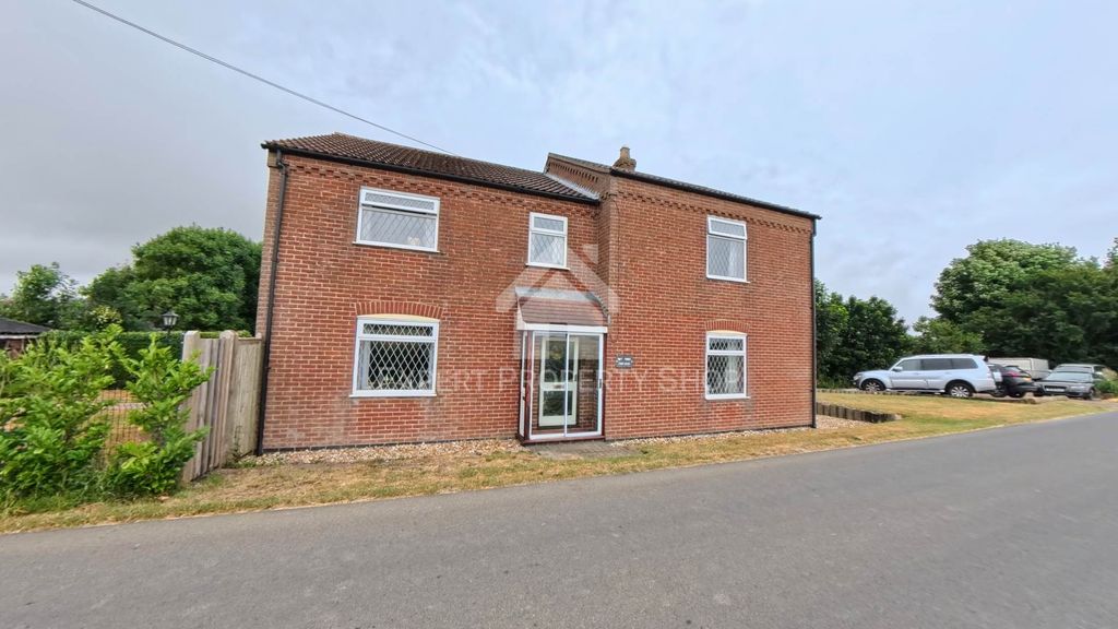 Property photo 2 of 38