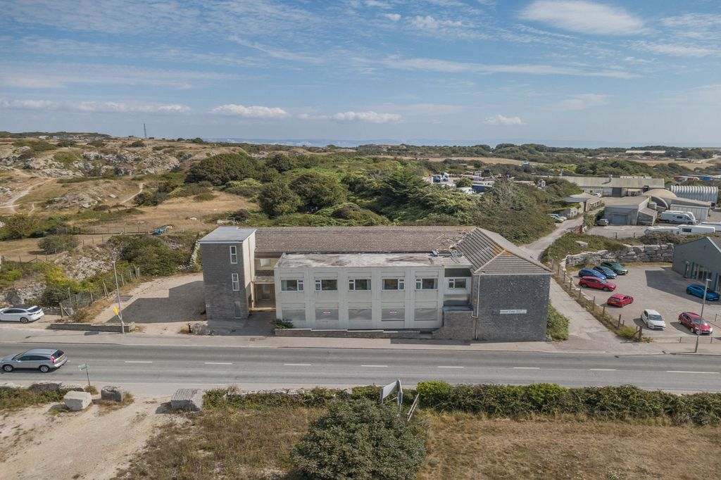 Property photo 2 of 5 Portland Lodge Hotel, 100 Easton Lane, Portland, Dt5 1Bw