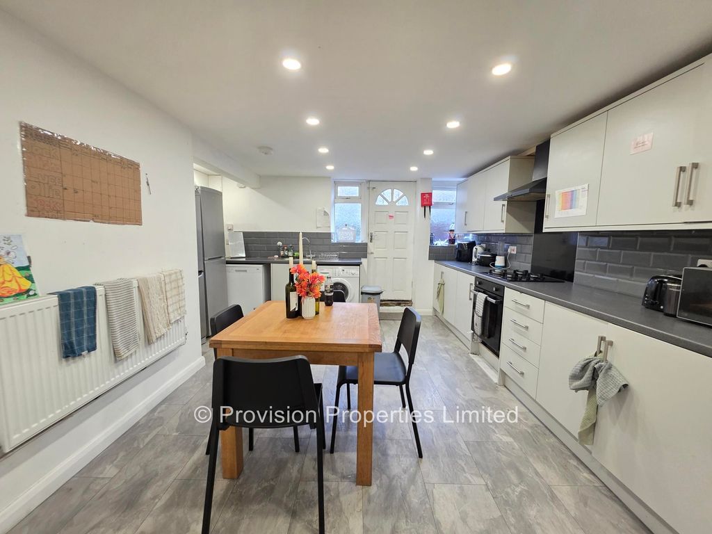 Property photo 1 of 13 Photo