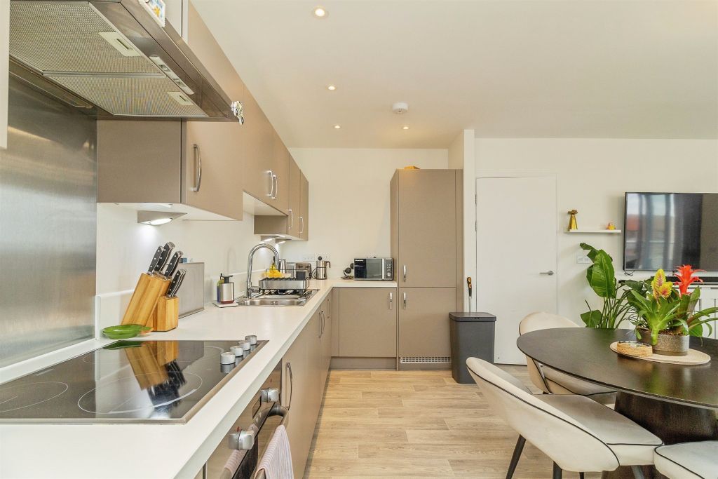 Property photo 3 of 20