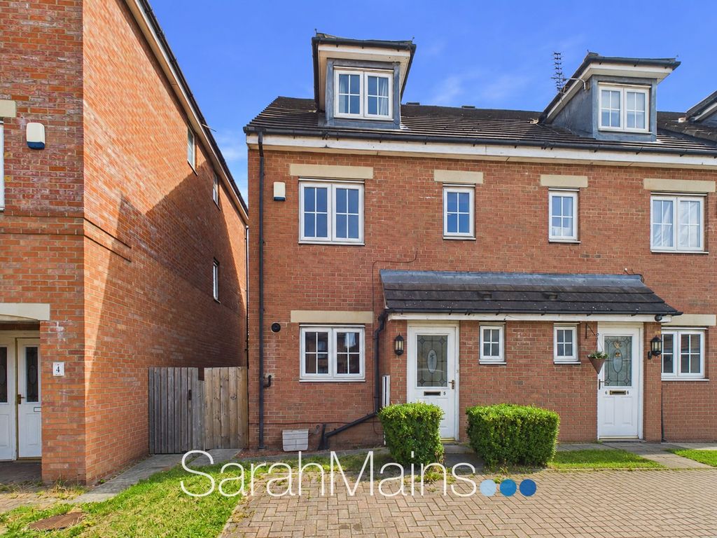Property photo 1 of 12 External