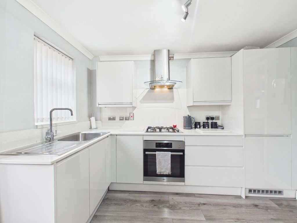 Property photo 2 of 12 4831985