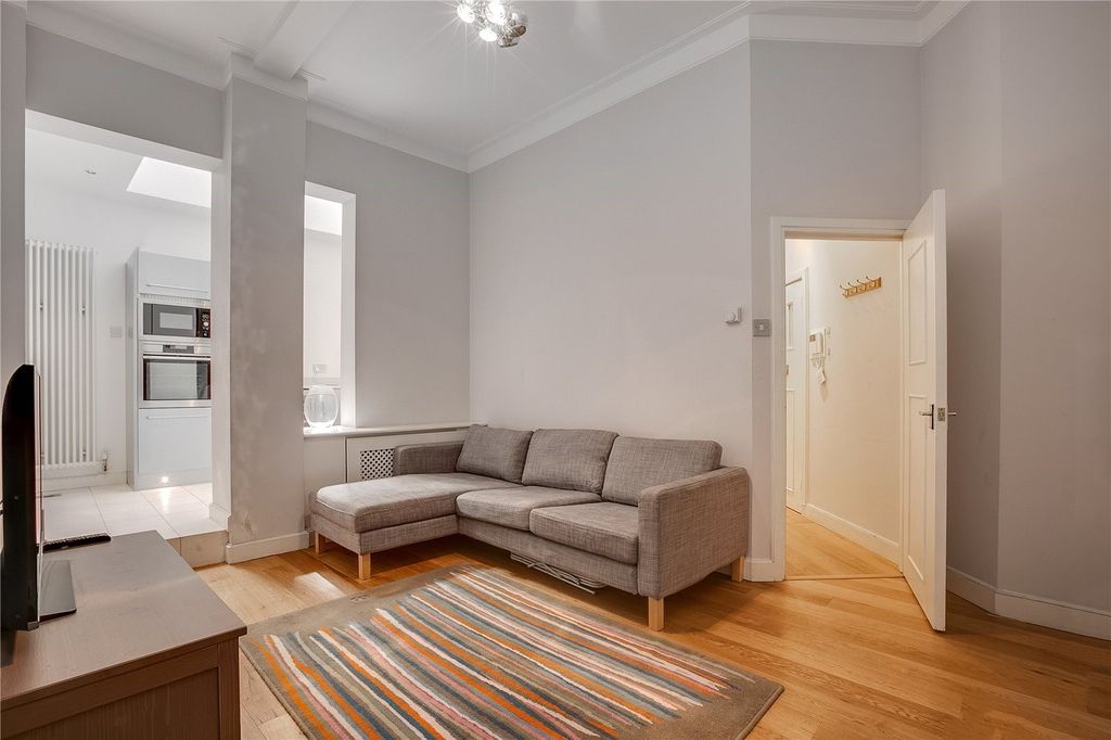 Property photo 1 of 4