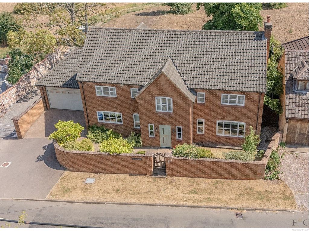 Property photo 1 of 38