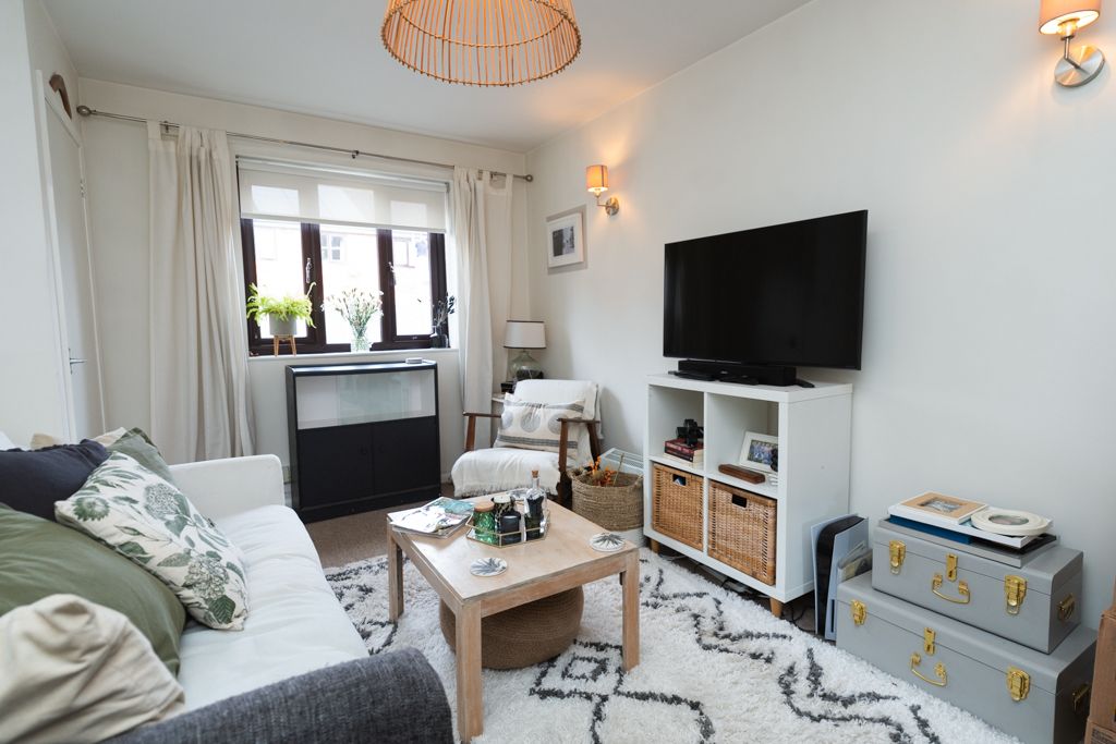 Property photo 2 of 14 B0030875