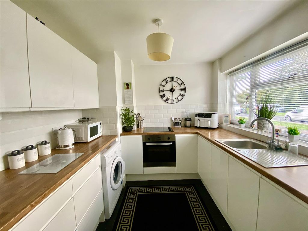 Property photo 2 of 7 Img_5443.Jpg