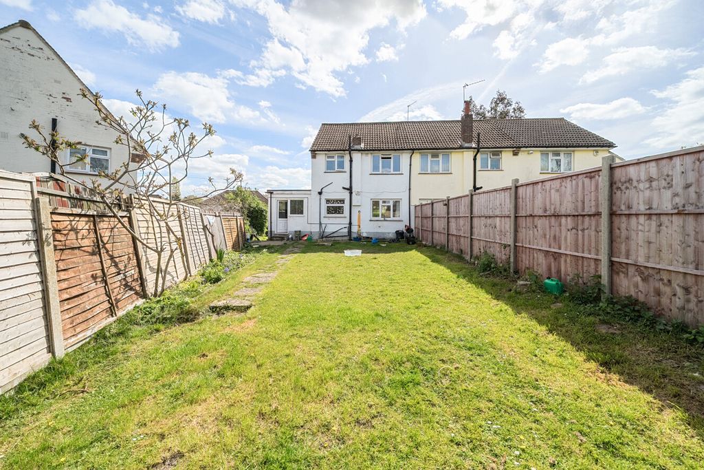 Property photo 3 of 8 1440650-4-69De771...