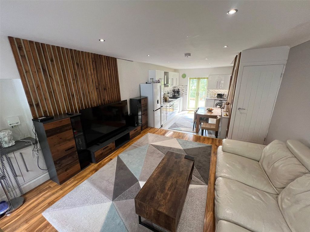 Property photo 3 of 23 Picture No. 67