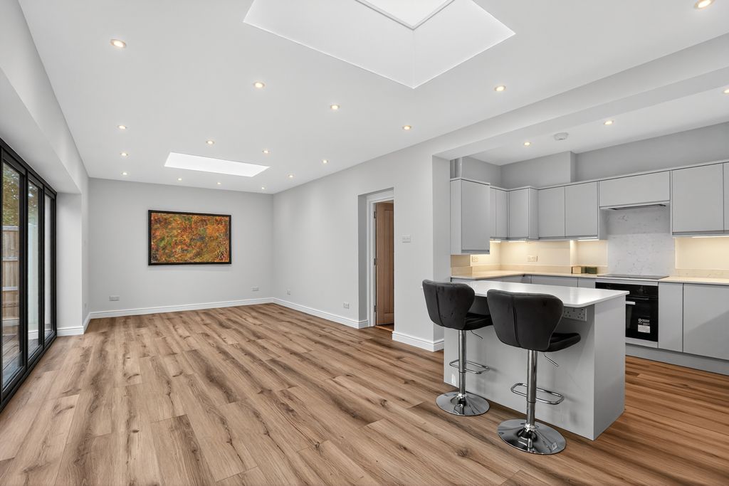 Property photo 1 of 20 Open Plan Living