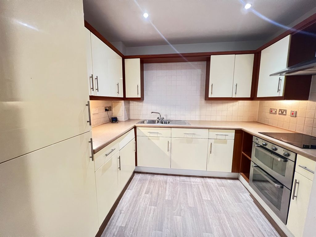 Property photo 2 of 26