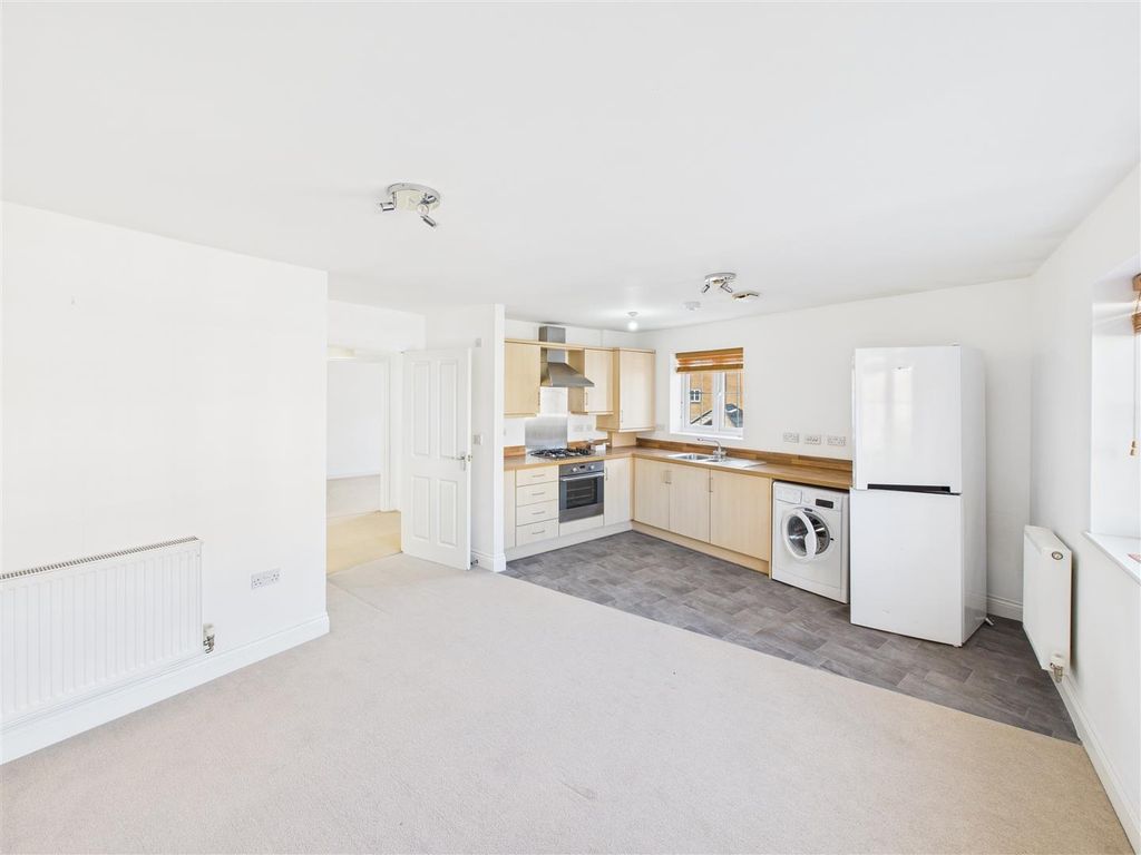 Property photo 3 of 6 17134449_236586249.Jpg