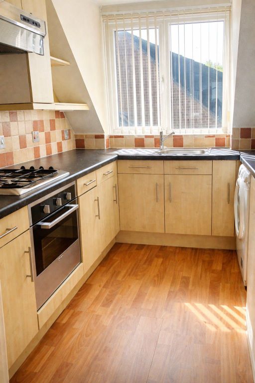 Property photo 3 of 8 Photo 12