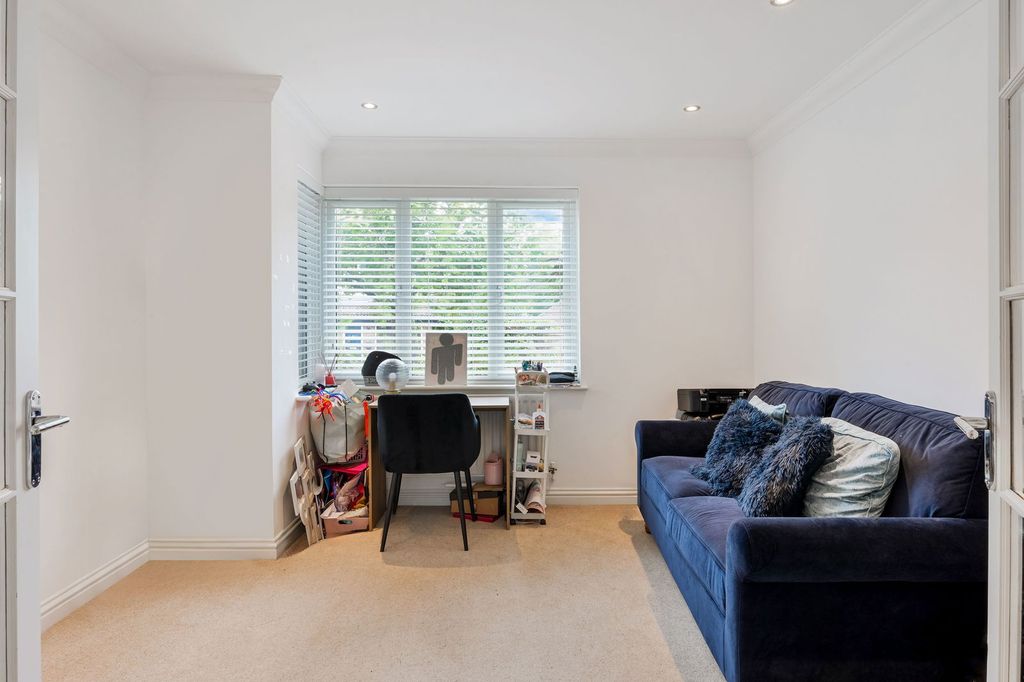Additional image 13 of 4 bed detached house for saleLincolns Mead, Lingfield RH7