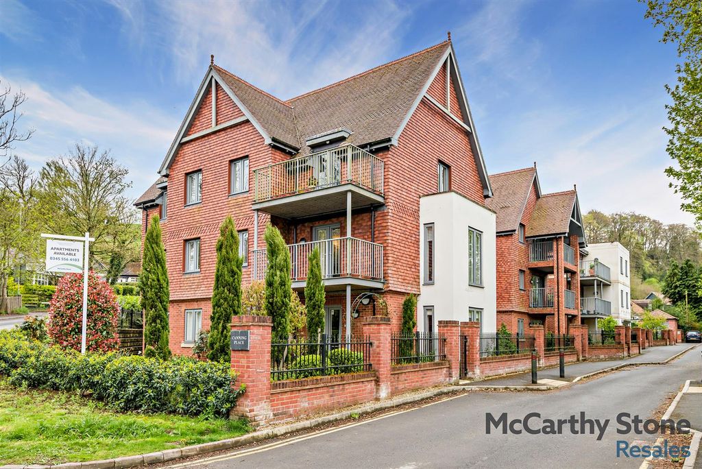 Property photo 1 of 19 Canning Place