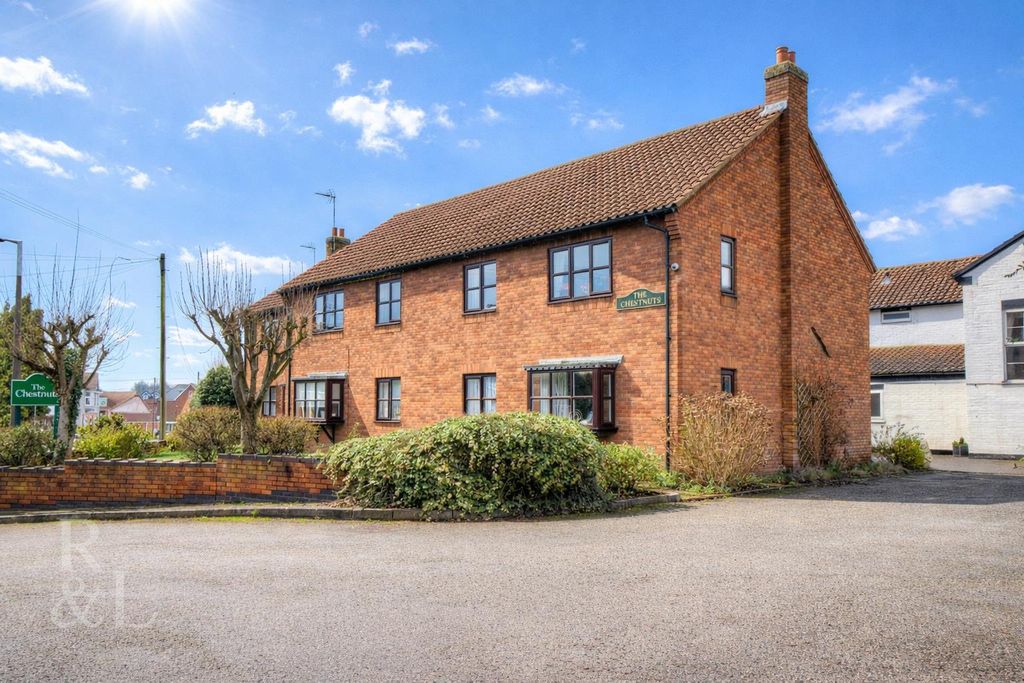 Property photo 1 of 12 A0151Aec-85E3-4E92-8F16-3486334Fe28d.Png