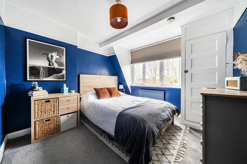 Property photo 2 of 20 Picture No. 21