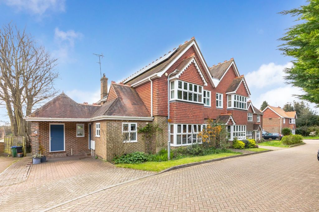 Property photo 1 of 35