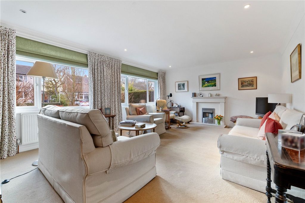 Property photo 2 of 17 Living Room