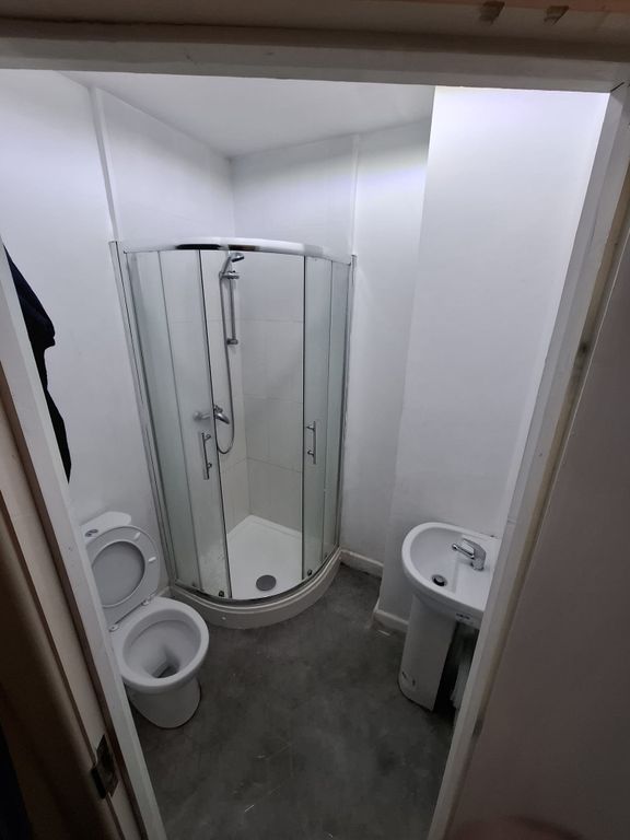 Property photo 3 of 3