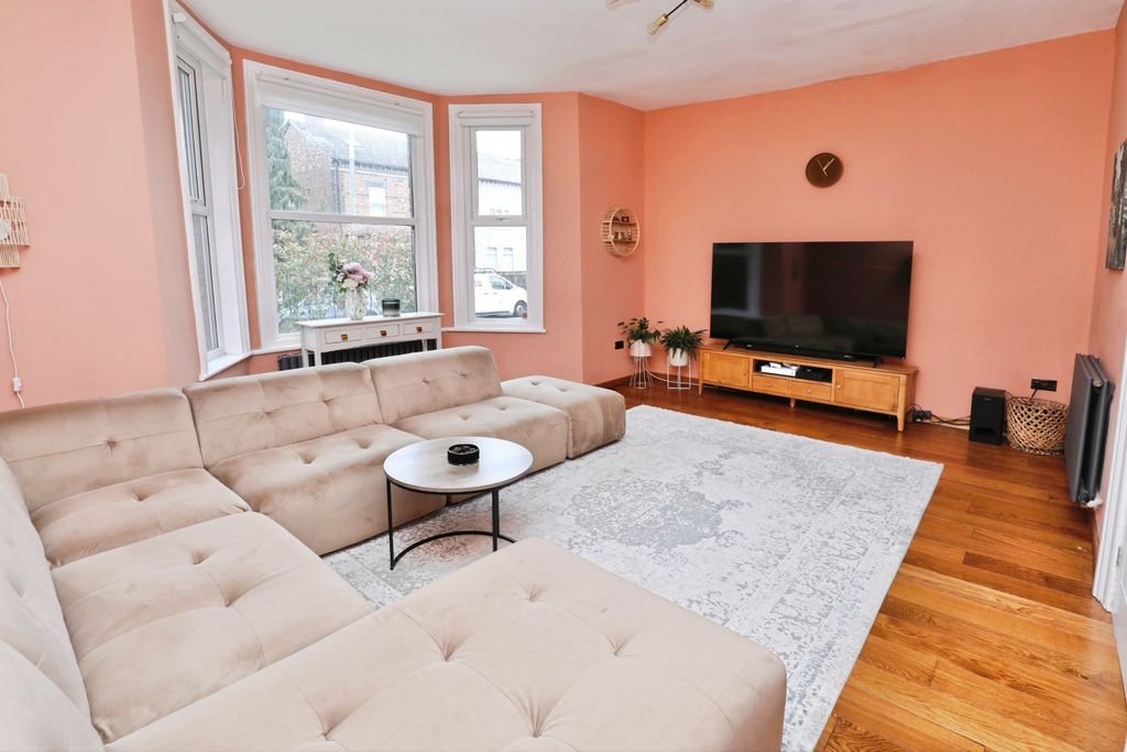 Property photo 2 of 15