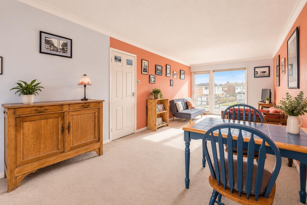Property photo 3 of 14 A1835551-F25A-421A-B130-6Ea3Bc8C7827.Png