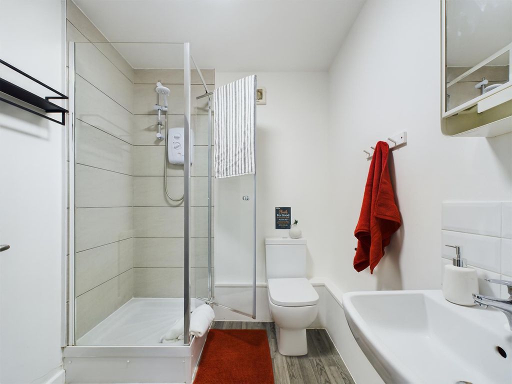 Property photo 3 of 48