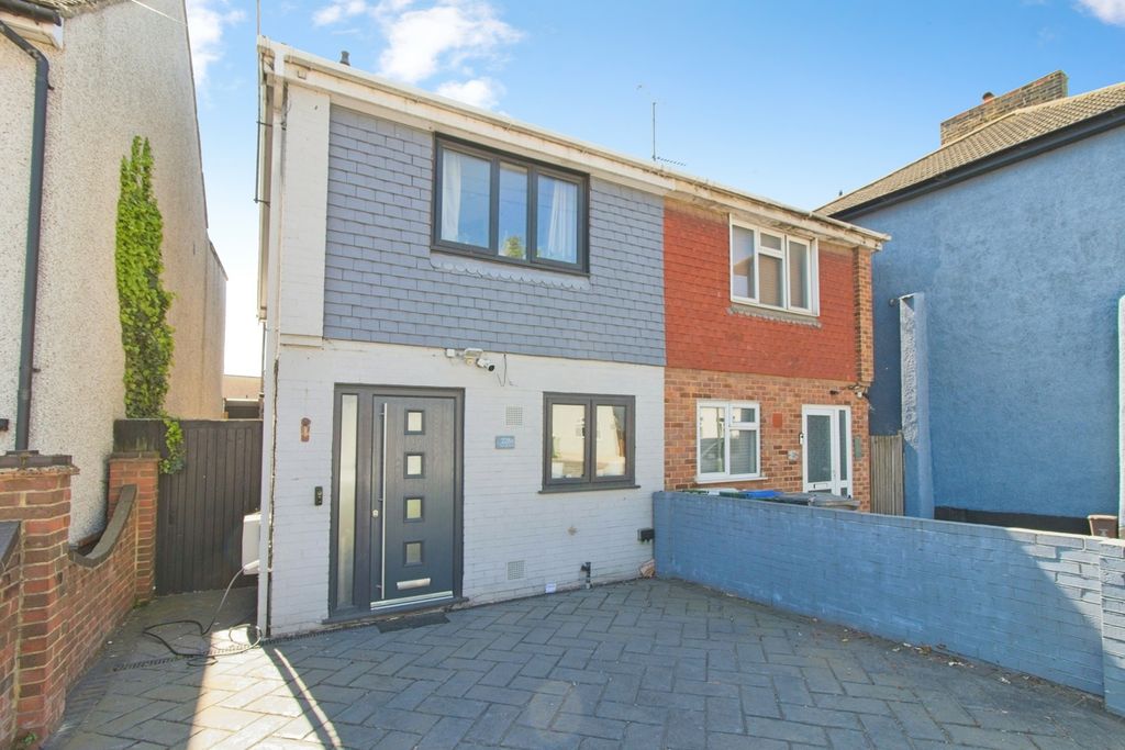 Property photo 1 of 18 Pbox-Img.Jpg