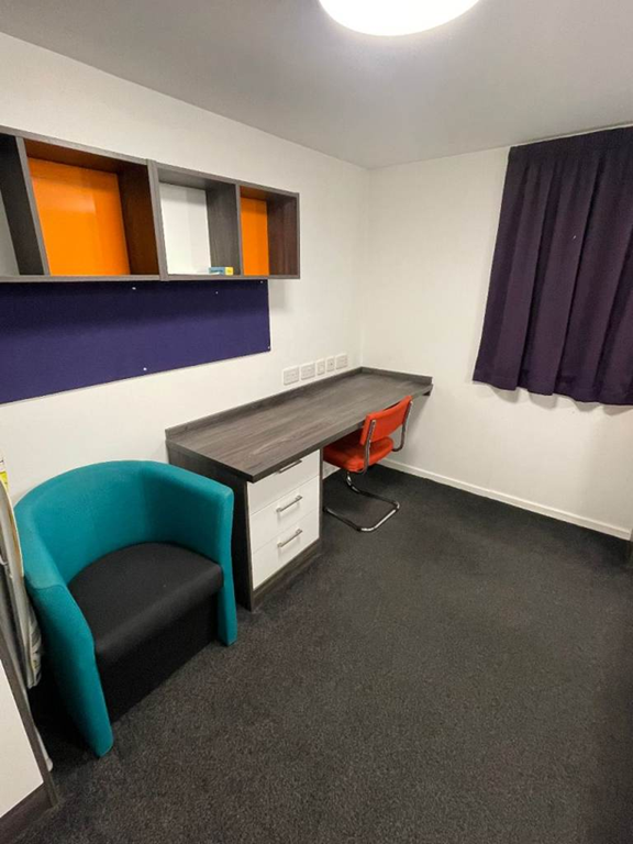 Property photo 3 of 11