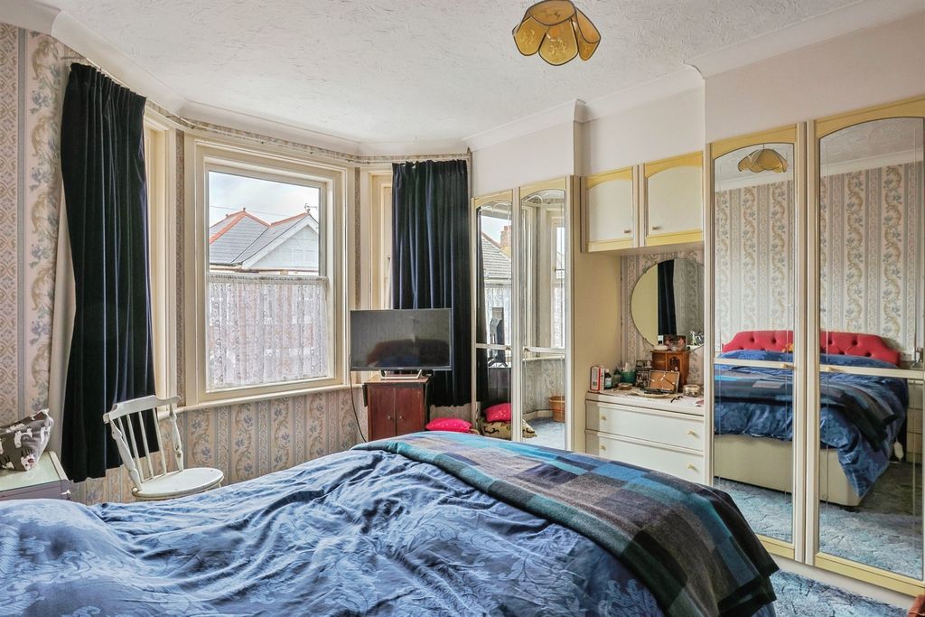Additional image 13 of 4 bed detached house for saleAbinger Road, Bournemouth BH7