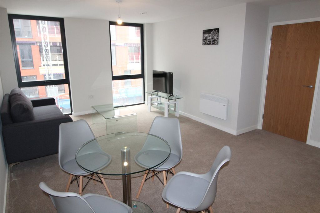 Property photo 1 of 10 Picture No. 06