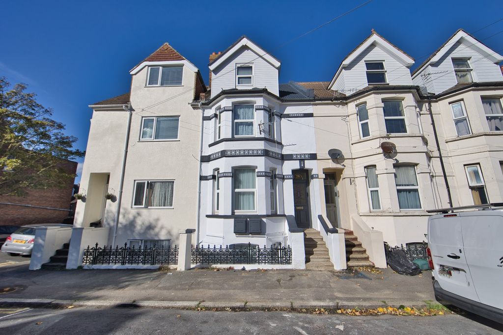 Property photo 1 of 12 Picture 1