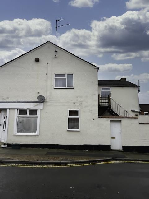 Property photo 1 of 1 8A Alcombe.Jpeg