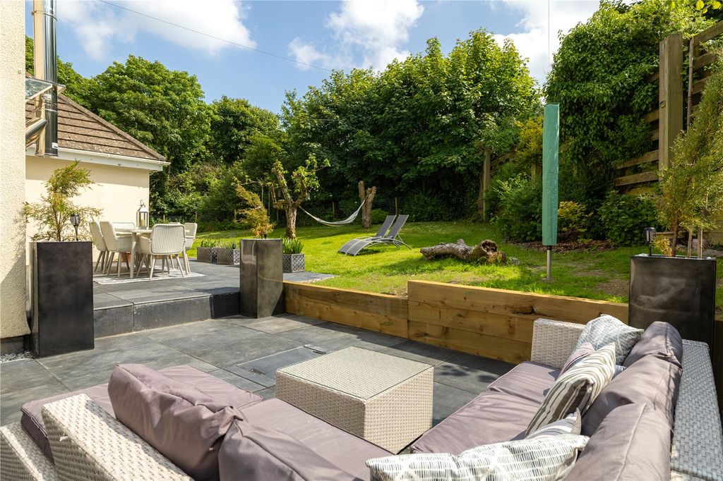 Property photo 2 of 25 Picture No. 43