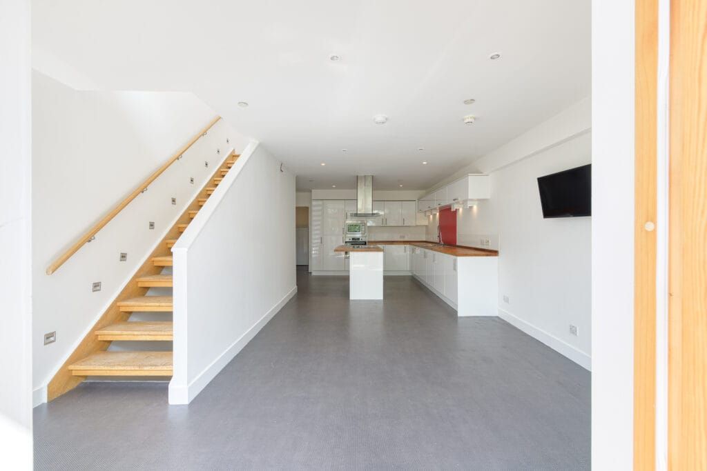 Property photo 3 of 47