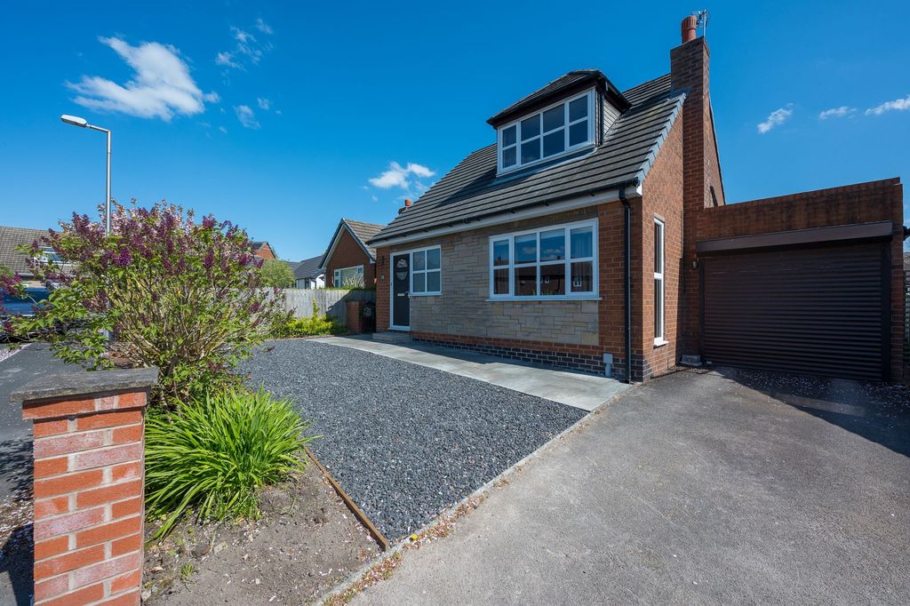 Property photo 1 of 22